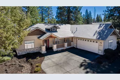 60882 Grand Targhee Drive, Bend, OR 97702 - Photo 2