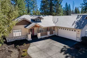 60882 Grand Targhee Dr, Bend, OR 97702 - Photo 2