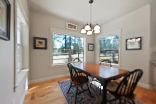 60882 Grand Targhee Dr, Bend, OR 97702 - Photo 16