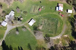 885 Plumtree Ln, Grants Pass, OR 97526 - Photo 52