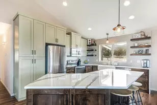 12110 S W Riggs Rd, Powell Butte, OR 97753 - Photo 14