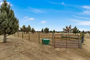 12110 S W Riggs Rd, Powell Butte, OR 97753 - Photo 26