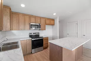 515 SE Polaris St, Bend, OR 97741 - Photo 8