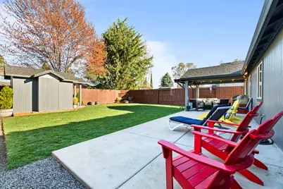 2033 Milton Lane, Medford, OR 97501 - Photo 28