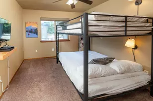 17370 Brant Dr, Bend, OR 97707 - Photo 12