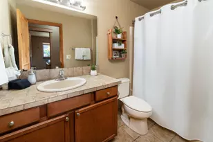 17370 Brant Dr, Bend, OR 97707 - Photo 14