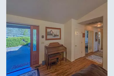 2363 Jaynes Drive, Grants Pass, OR 97527 - Photo 14