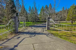 2363 Jaynes Dr, Grants Pass, OR 97527 - Photo 30