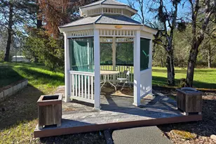 2363 Jaynes Dr, Grants Pass, OR 97527 - Photo 32