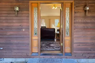 2363 Jaynes Dr, Grants Pass, OR 97527 - Photo 4