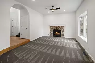 1420 NE Sharkey Terrace, Bend, OR 97701 - Photo 2