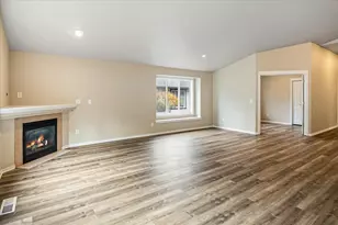 3601 SW 30th St, Redmond, OR 97756 - Photo 8