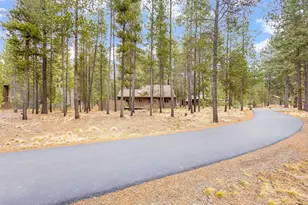 17745 Woodland Ln, Sunriver, OR 97707 - Photo 32