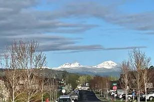 3137 Northeast Flagstone Avenue, Bend, OR 97701 - Photo 4