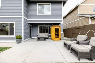 3137 Northeast Flagstone Avenue, Bend, OR 97701 - Photo 40