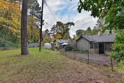 3251 Rogue River Highway, Grants Pass, OR 97527 - Photo 32