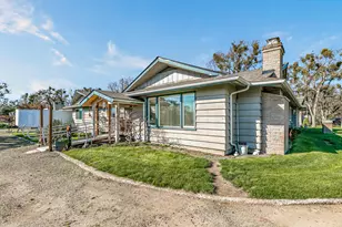 3200 Hanley Rd, Central Point, OR 97502 - Photo 1