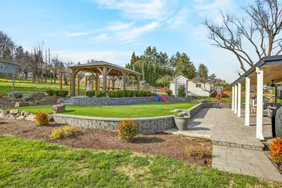 2331 Old Stage Road, Medford, OR 97502 - Photo 30