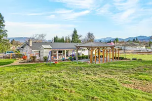 2331 Old Stage Rd, Medford, OR 97502 - Photo 34