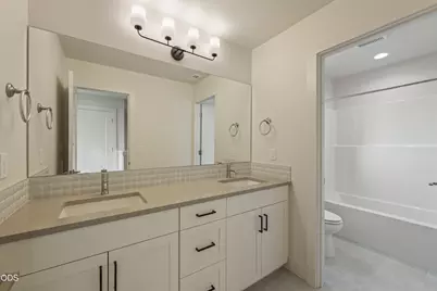2177 SW 43rd Street #16, Redmond, OR 97756 - Photo 34