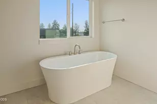 2177 SW 43rd St, Redmond, OR 97756 - Photo 30