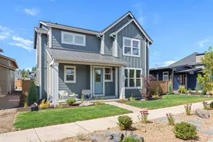 20509 SE Dorset Pl, Bend, OR 97702 - Photo 2