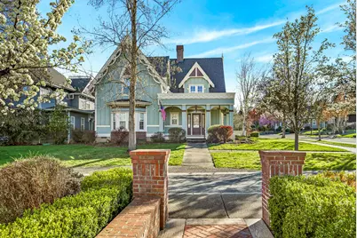 100 Nunan Street, Jacksonville, OR 97530 - Photo 1