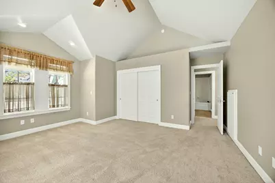 100 Nunan Street, Jacksonville, OR 97530 - Photo 26