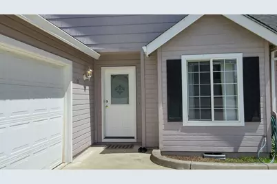 1537 Hartell Street, Medford, OR 97504 - Photo 2