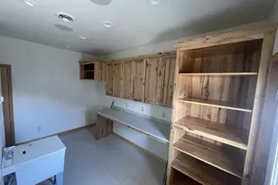 2361 Kings Hwy, Medford, OR 97501 - Photo 8