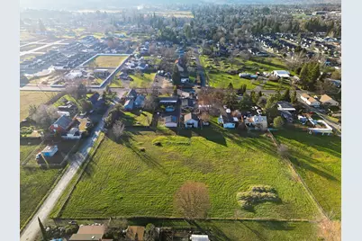 2361 Kings Highway, Medford, OR 97501 - Photo 14