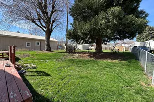 421 Cottonwood St, Mount Vernon, OR 97865 - Photo 6