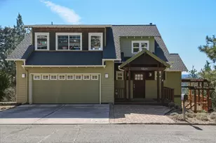 1821 NW Iowa Ave, Bend, OR 97703 - Photo 1