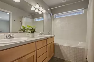 1821 NW Iowa Ave, Bend, OR 97703 - Photo 28