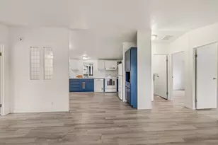 1570 S Peach St, Medford, OR 97501 - Photo 2