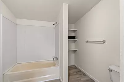 1570 S Peach Street #SPC 100, Medford, OR 97501 - Photo 8