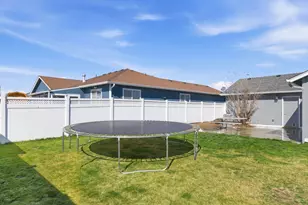 840 NE Quince Ave, Redmond, OR 97756 - Photo 16