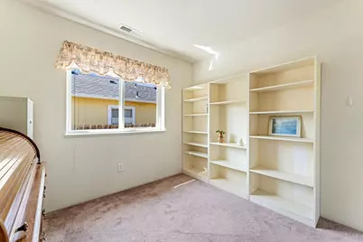 165 NW Midland Avenue, Grants Pass, OR 97526 - Photo 14