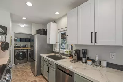 55601 Swan Road, Bend, OR 97707 - Photo 12