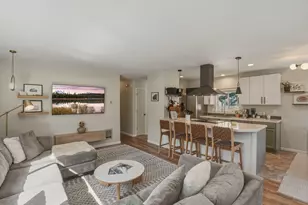 55601 Swan Rd, Bend, OR 97707 - Photo 8