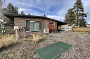 20199 Roats Ln, Bend, OR 97702 - Photo 24