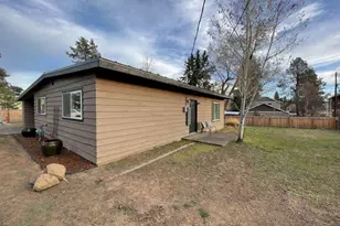 20199 Roats Ln, Bend, OR 97702 - Photo 26