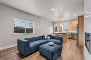 63262 N W Ski Ln, Bend, OR 97703 - Photo 6