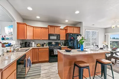 2264 College Way, Medford, OR 97504 - Photo 10