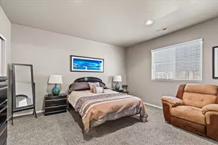 2264 College Way, Medford, OR 97504 - Photo 20