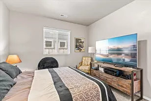 2264 College Way, Medford, OR 97504 - Photo 10