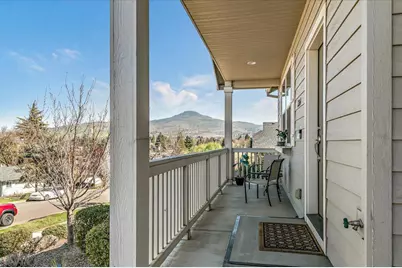 2264 College Way, Medford, OR 97504 - Photo 4