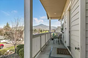 2264 College Way, Medford, OR 97504 - Photo 4