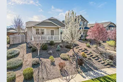 2264 College Way, Medford, OR 97504 - Photo 2