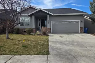 2845 SW 31st St, Redmond, OR 97756 - Photo 2